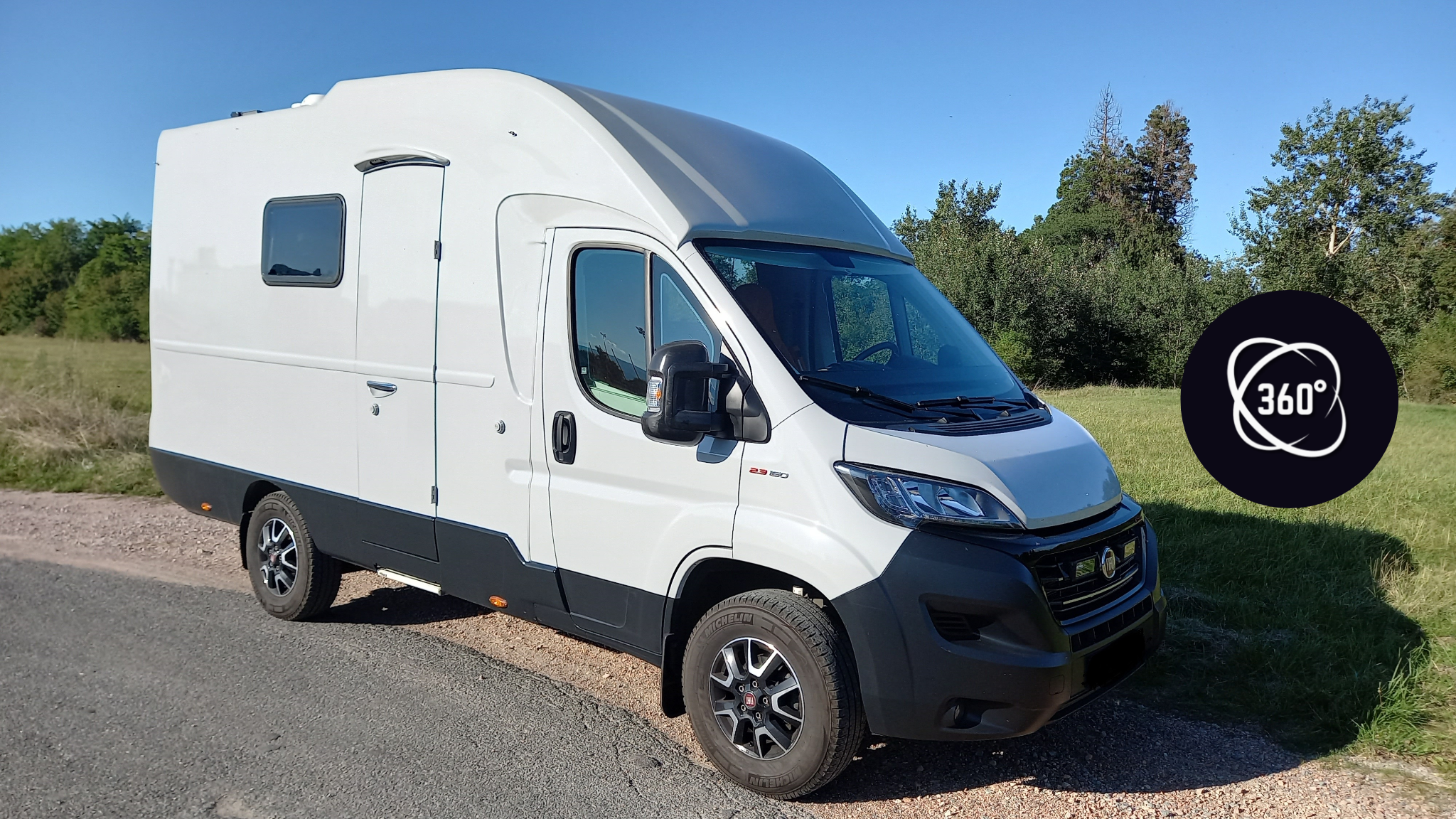 Iveco 4x4 aménagé par Brisebras Agencement pour une famille